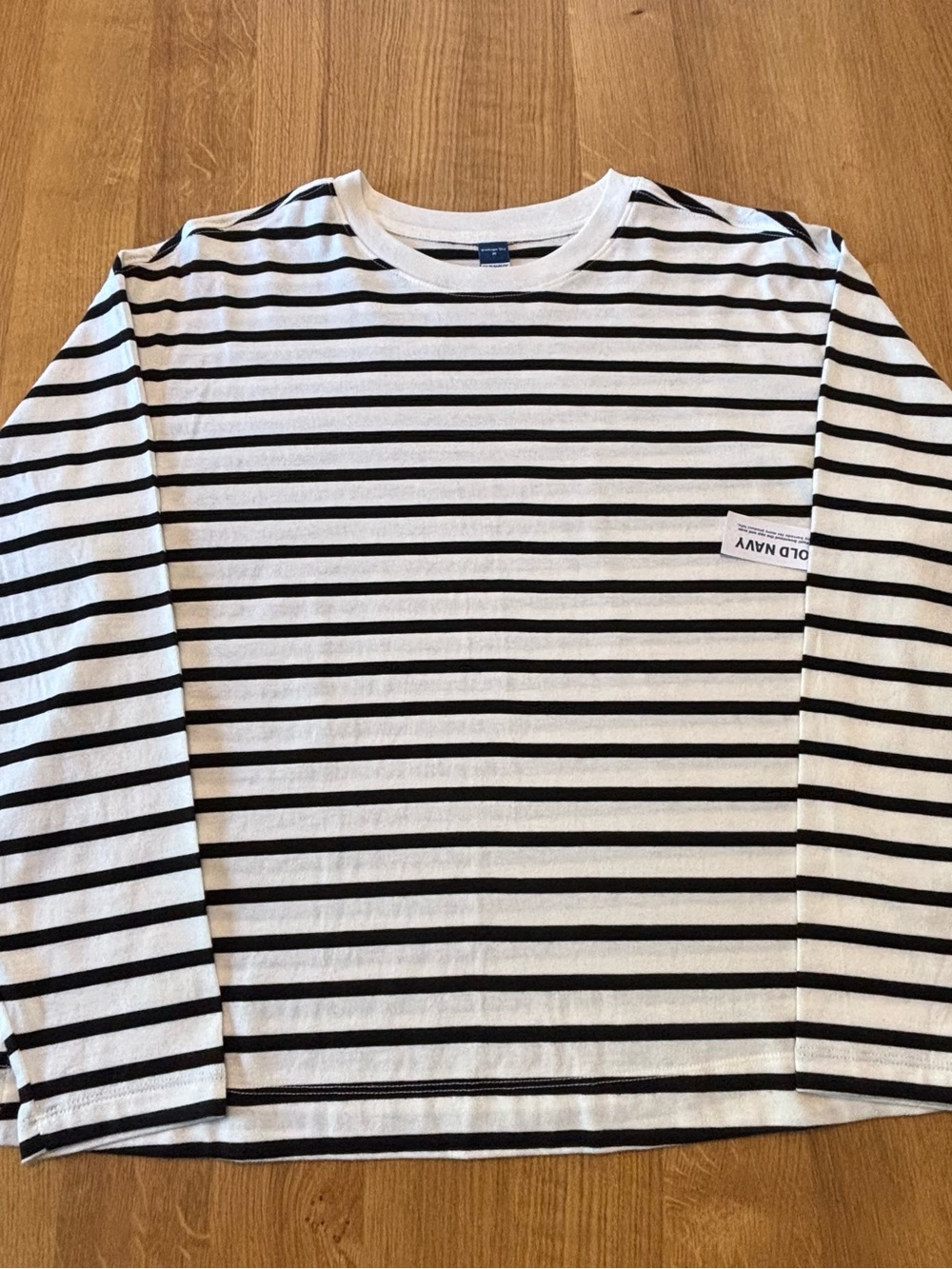 Old Navy Women’s Black & White Striped Long Sleeve Cotton Tee | Medium | NWT - Picture 8 of 11